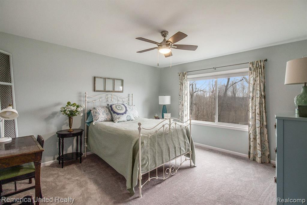 24754 VALLEYWOOD Drive, South Lyon, MI 48178 — Photo 31