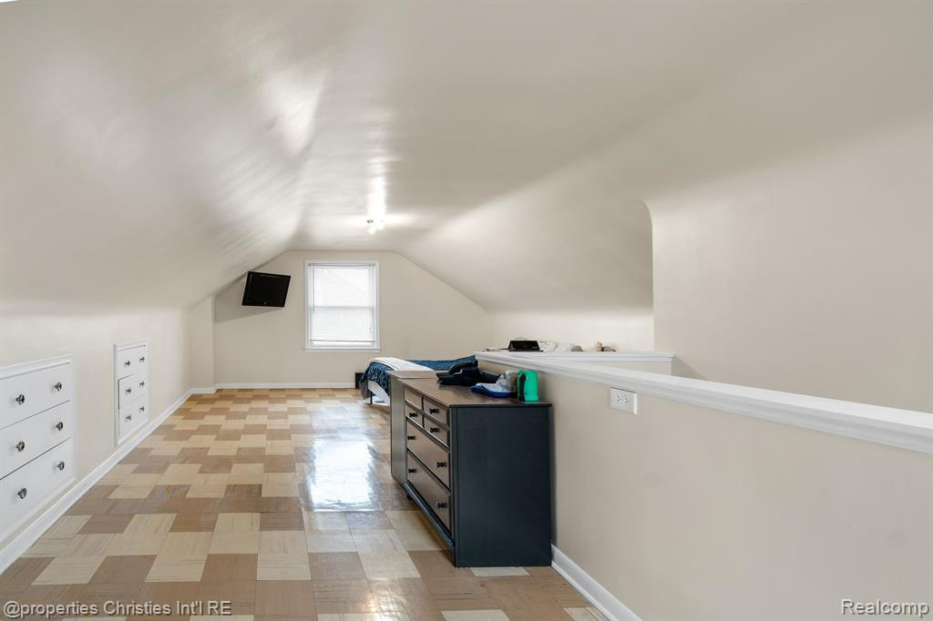 9311 FOX Avenue, Allen Park, MI 48101 — Photo 16