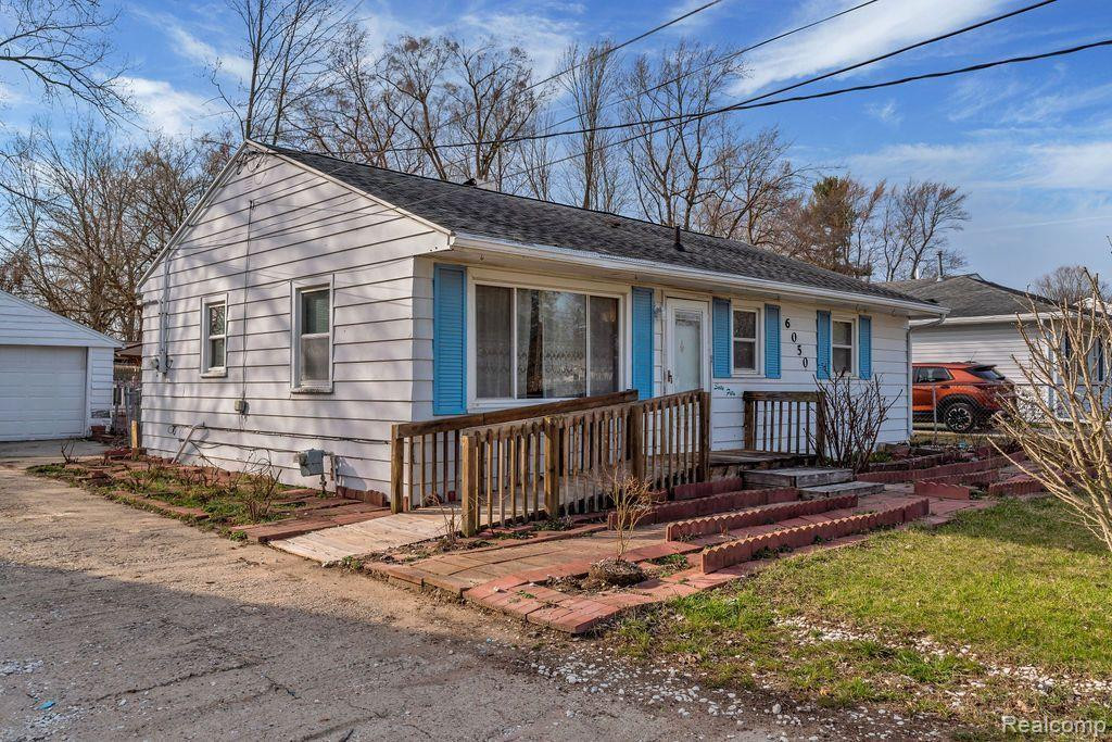 6050 SOUTHBROOK Avenue, Lansing, MI 48911 — Photo 3