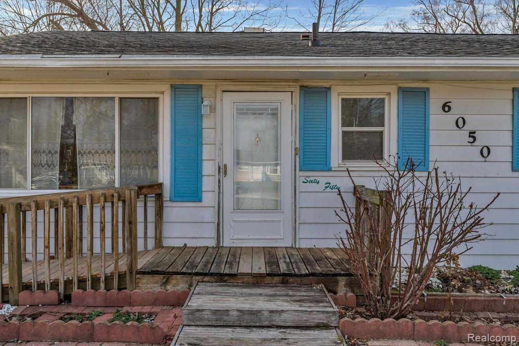 6050 SOUTHBROOK Avenue, Lansing, MI 48911 — Photo 5