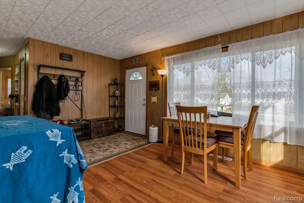 6050 SOUTHBROOK Avenue, Lansing, MI 48911 — Photo 9