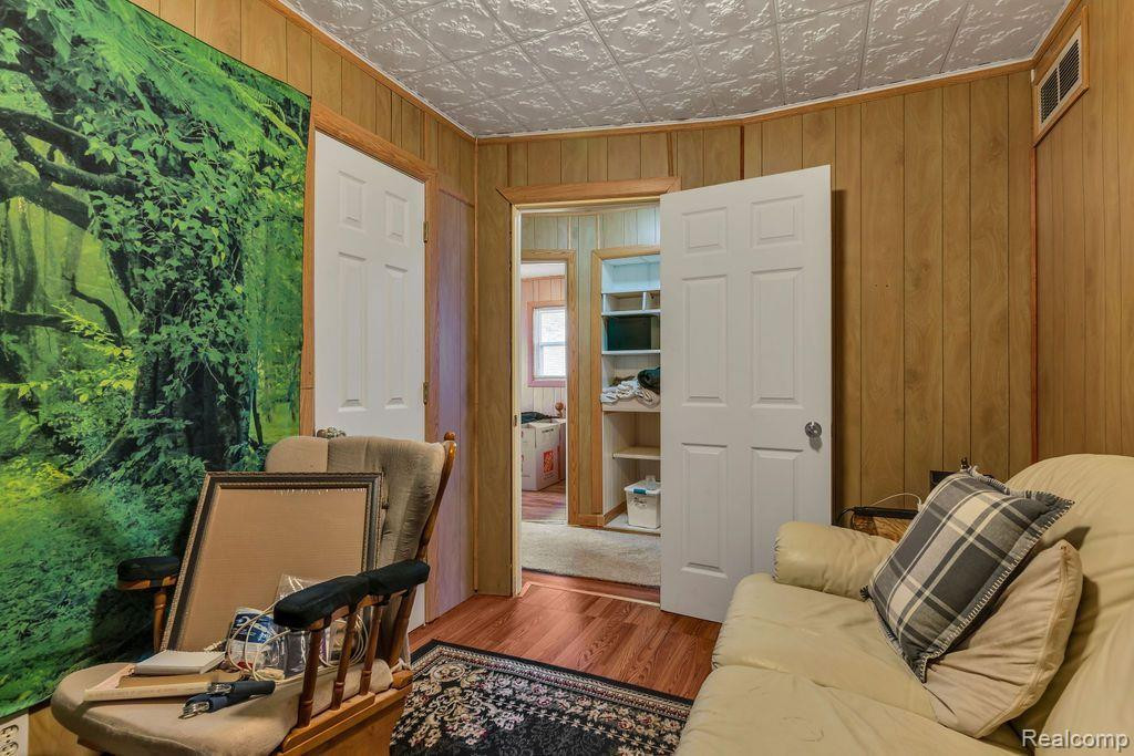 6050 SOUTHBROOK Avenue, Lansing, MI 48911 — Photo 15