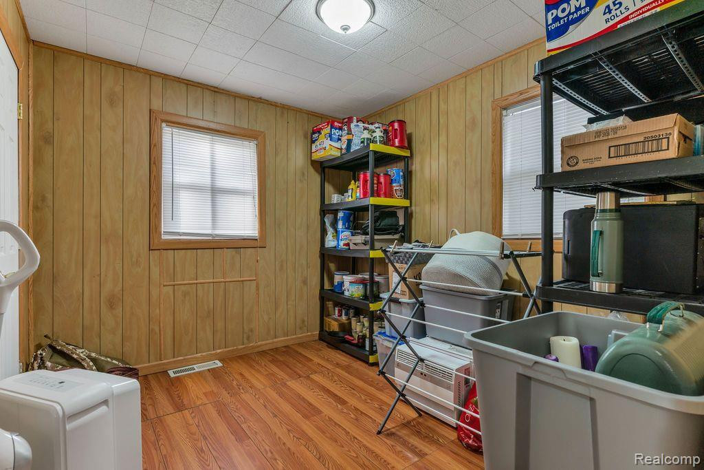 6050 SOUTHBROOK Avenue, Lansing, MI 48911 — Photo 16