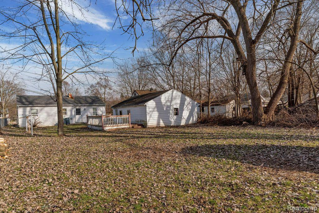 6050 SOUTHBROOK Avenue, Lansing, MI 48911 — Photo 23