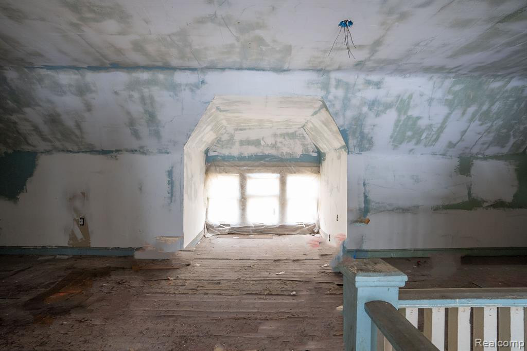 801 W EUCLID Street, Detroit, MI 48202 — Photo 18
