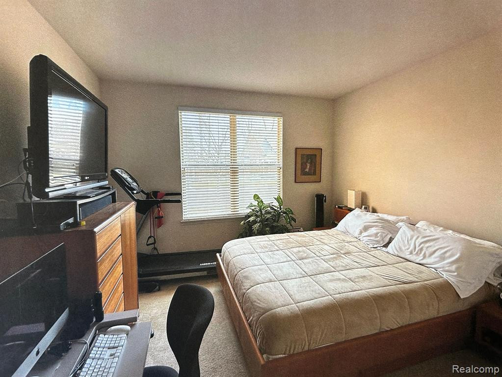 41019 HARVEST Lane, Clinton Twp, MI 48038 — Photo 11