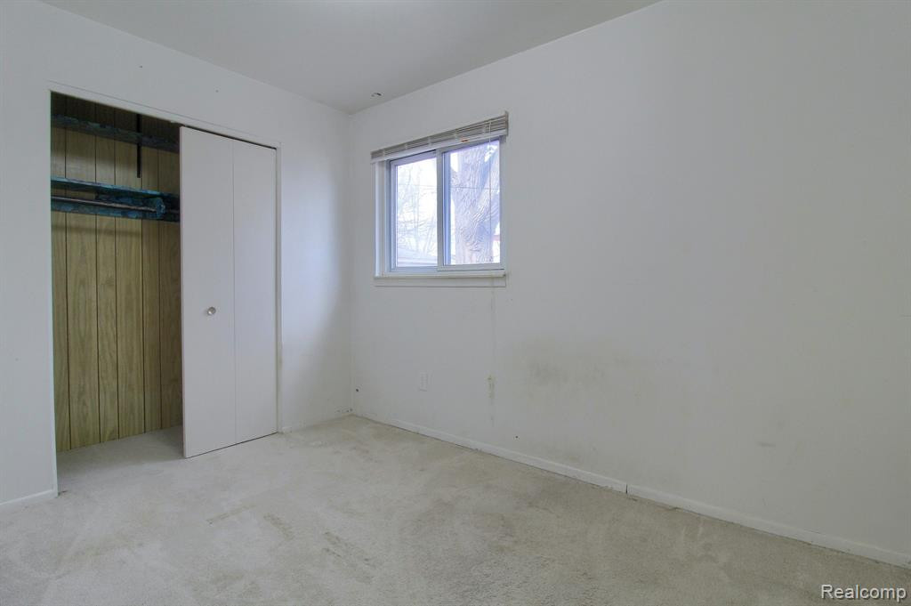 4133 JACKSON Street, Dearborn Heights, MI 48125 — Photo 16