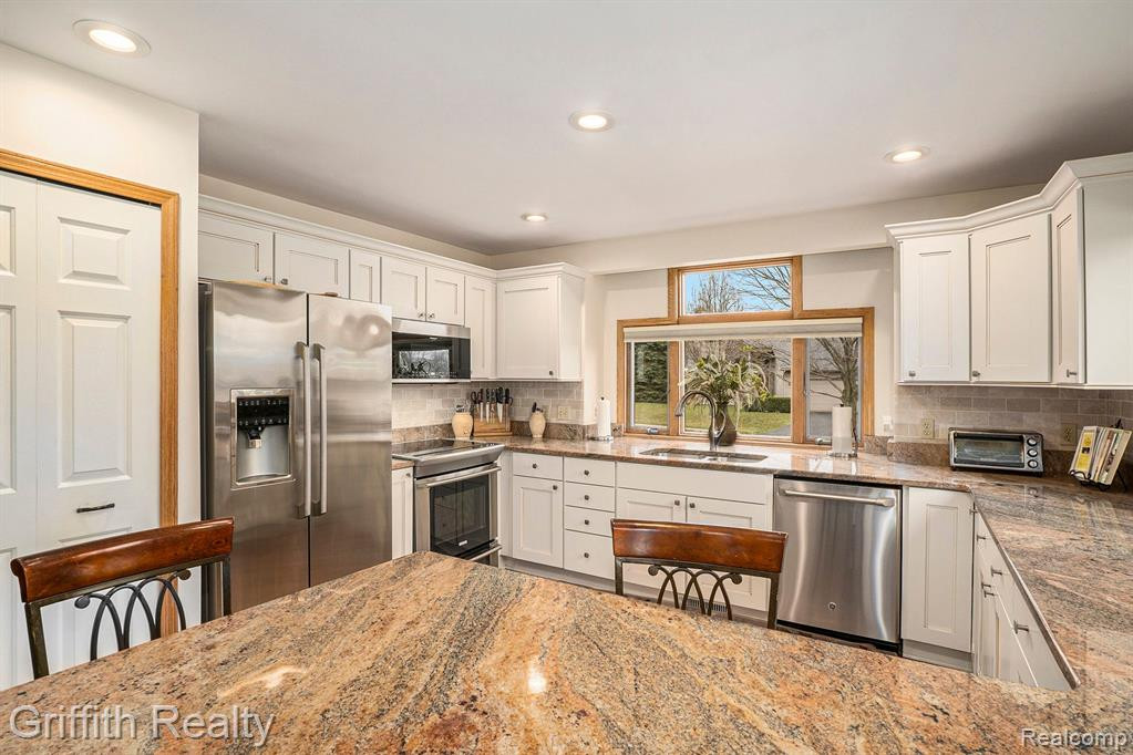 1011 STEPH Lane, Brighton, MI 48116 — Photo 7