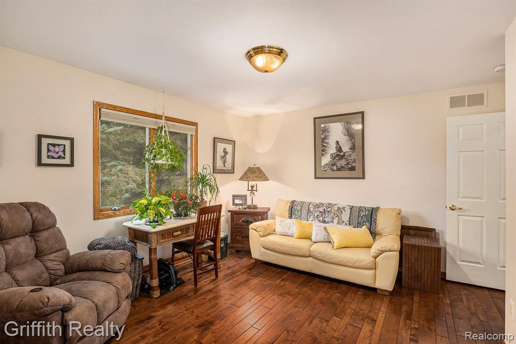 1011 STEPH Lane, Brighton, MI 48116 — Photo 10