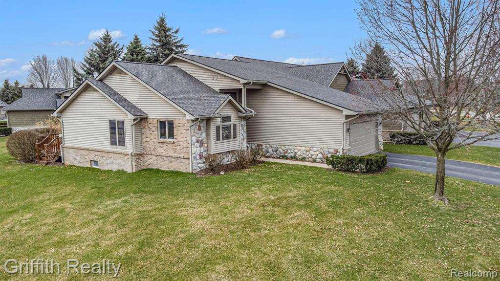 1011 STEPH Lane, Brighton, MI 48116 — Photo 27
