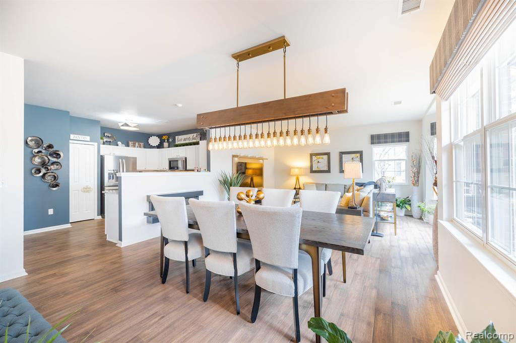 47752 PEMBROKE Drive, Canton, MI 48188 — Photo 4