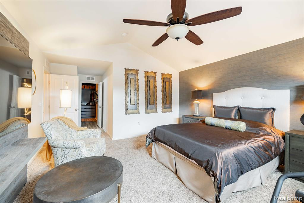 47752 PEMBROKE Drive, Canton, MI 48188 — Photo 22