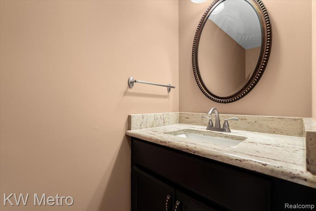 45097 HORSESHOE Circle, Canton, MI 48187 — Photo 12