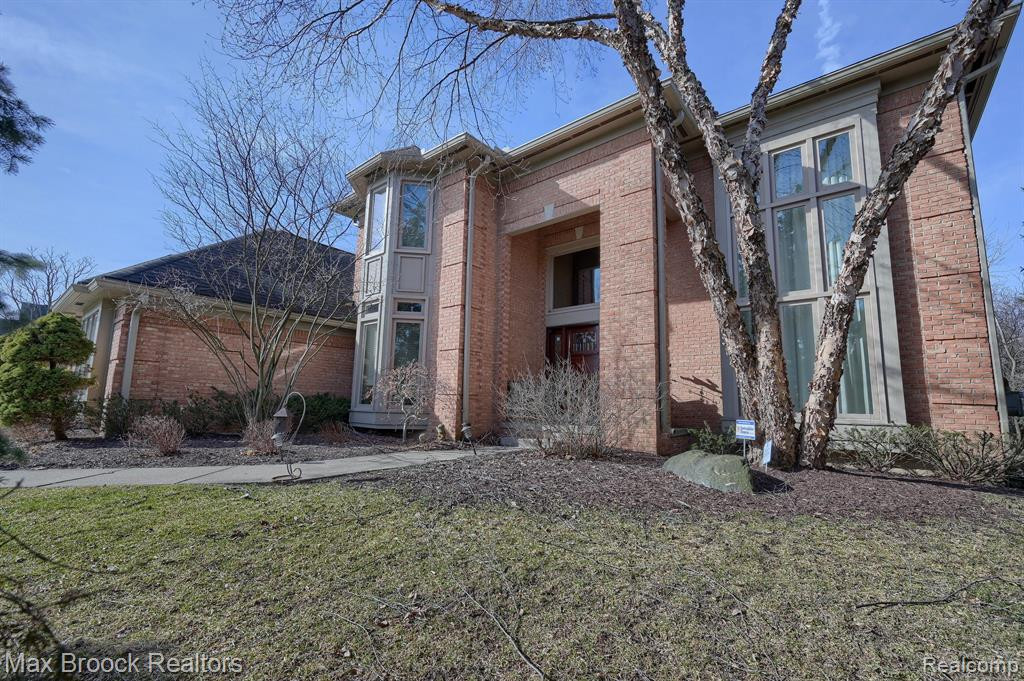6504 SHADOWOOD Drive, West Bloomfield, MI — Photo 2