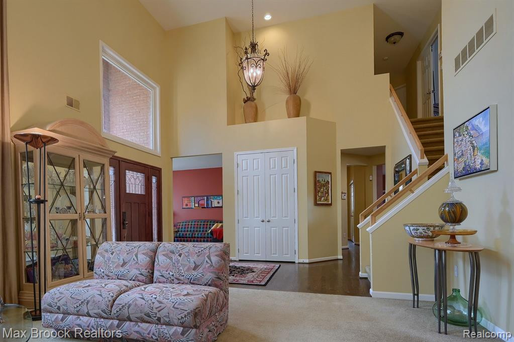 6504 SHADOWOOD Drive, West Bloomfield, MI — Photo 3