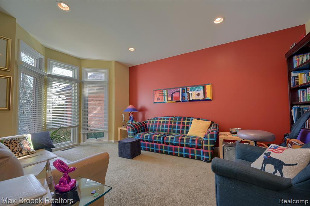 6504 SHADOWOOD Drive, West Bloomfield, MI — Photo 4