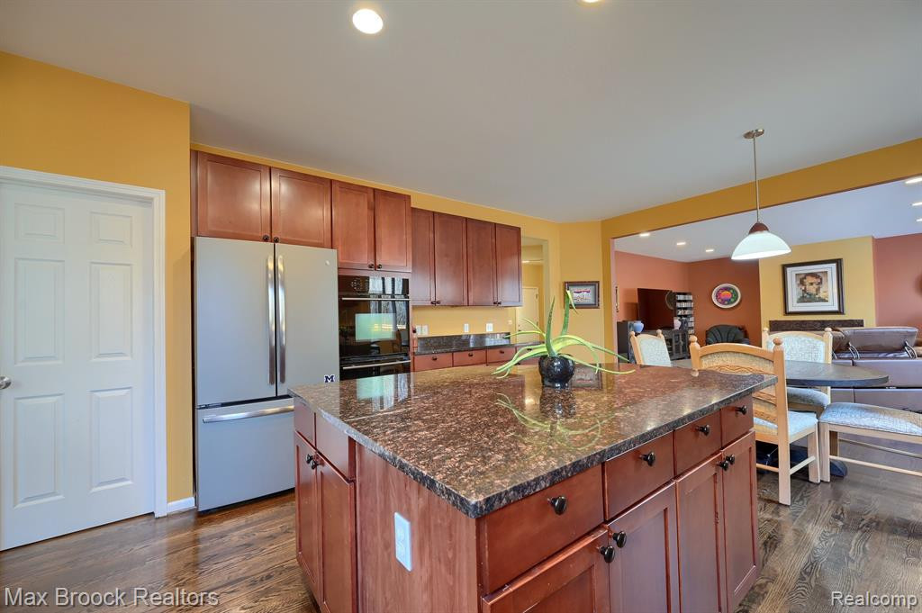 6504 SHADOWOOD Drive, West Bloomfield, MI — Photo 10