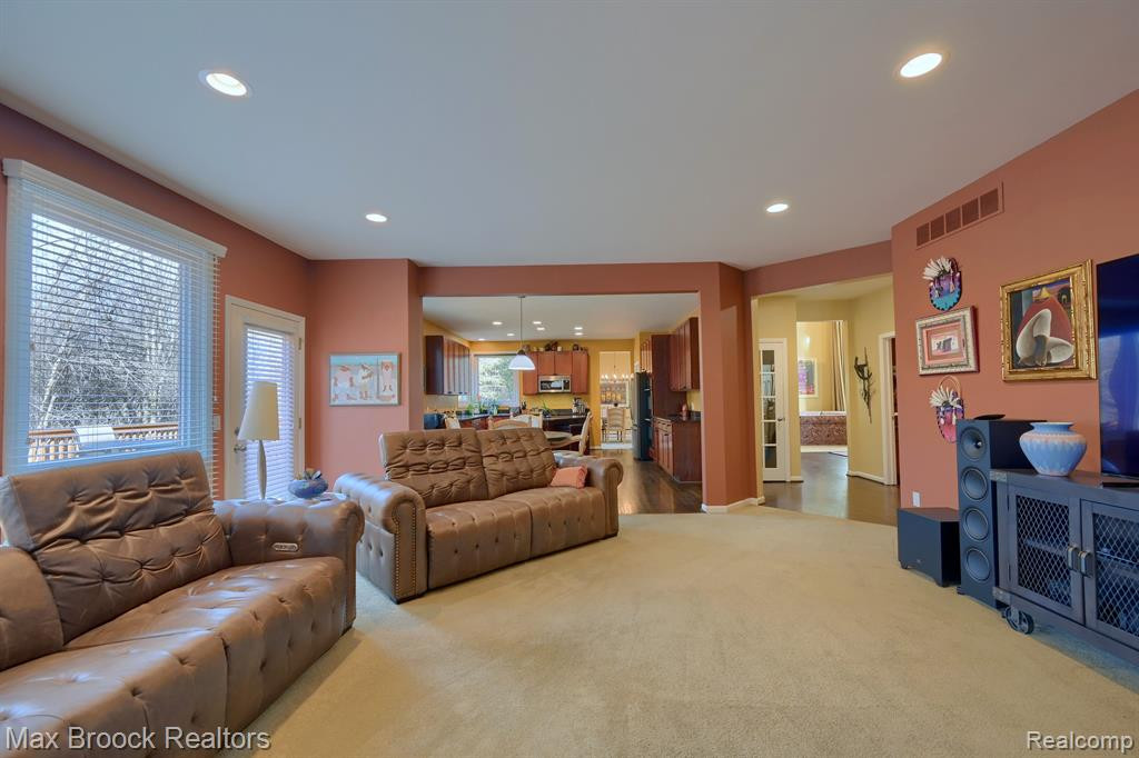 6504 SHADOWOOD Drive, West Bloomfield, MI — Photo 15