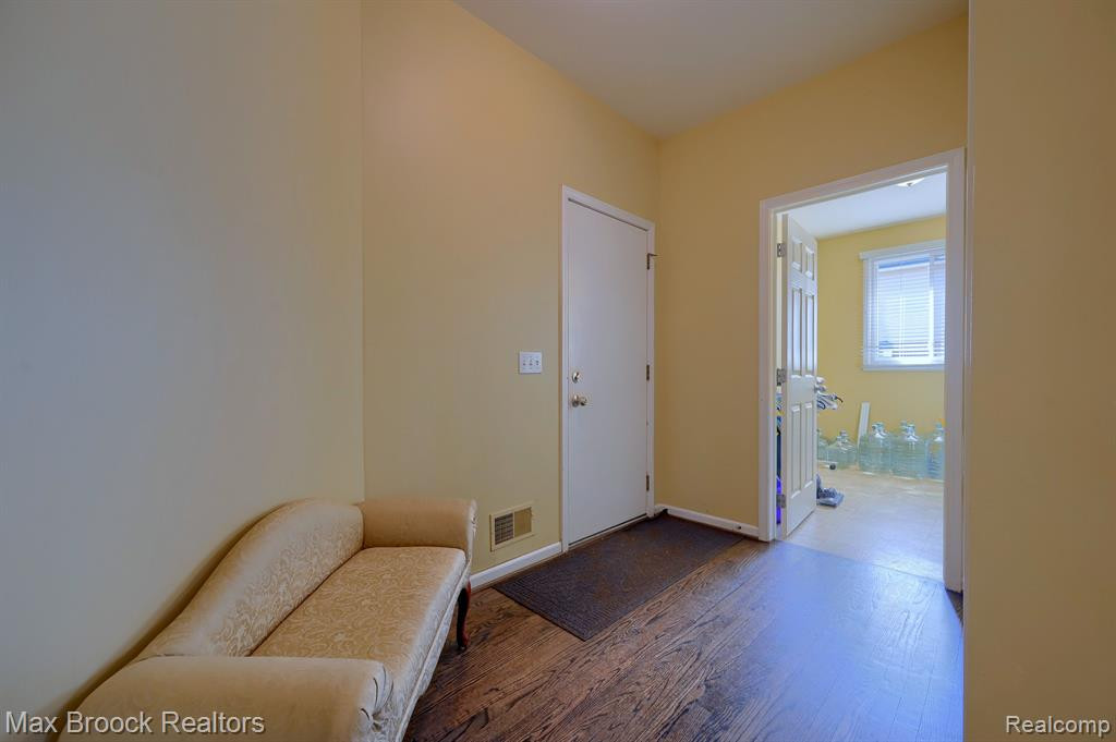 6504 SHADOWOOD Drive, West Bloomfield, MI — Photo 17