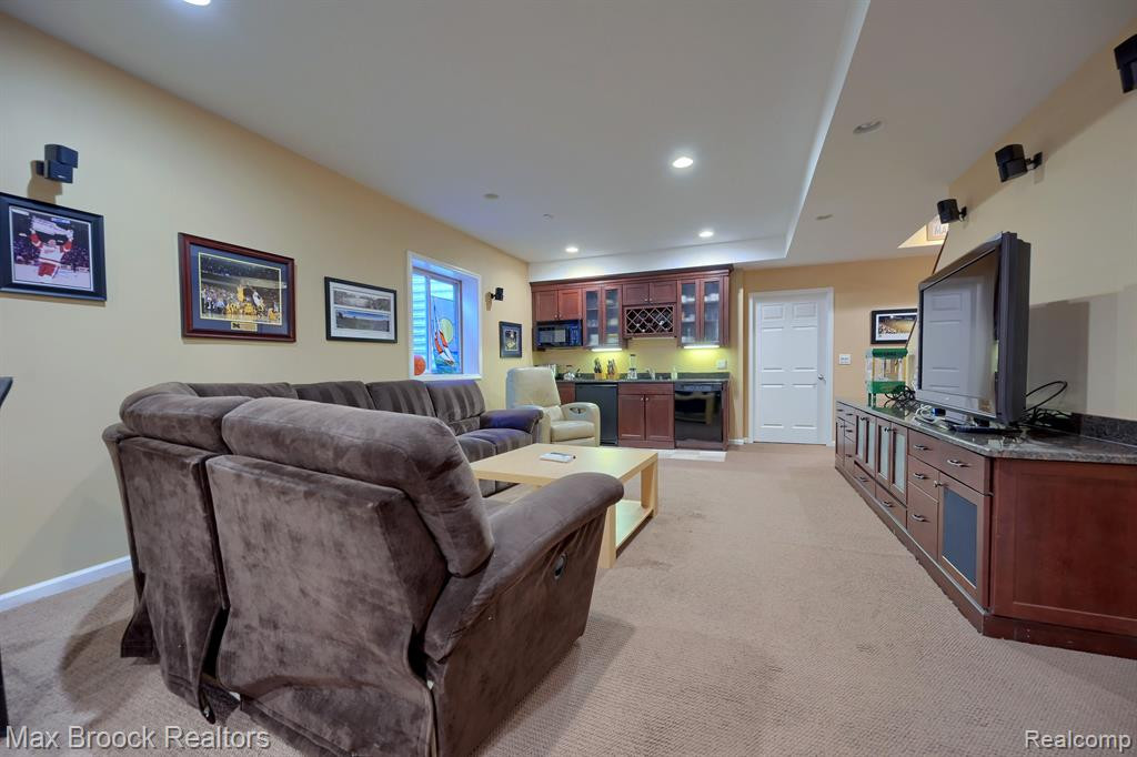 6504 SHADOWOOD Drive, West Bloomfield, MI — Photo 31