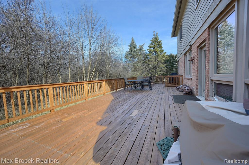 6504 SHADOWOOD Drive, West Bloomfield, MI — Photo 40