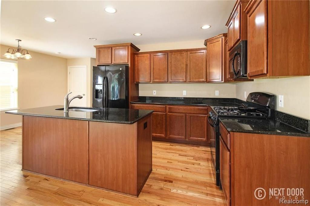 933 Pathfinder Road, Oxford, MI 48371 — Photo 10