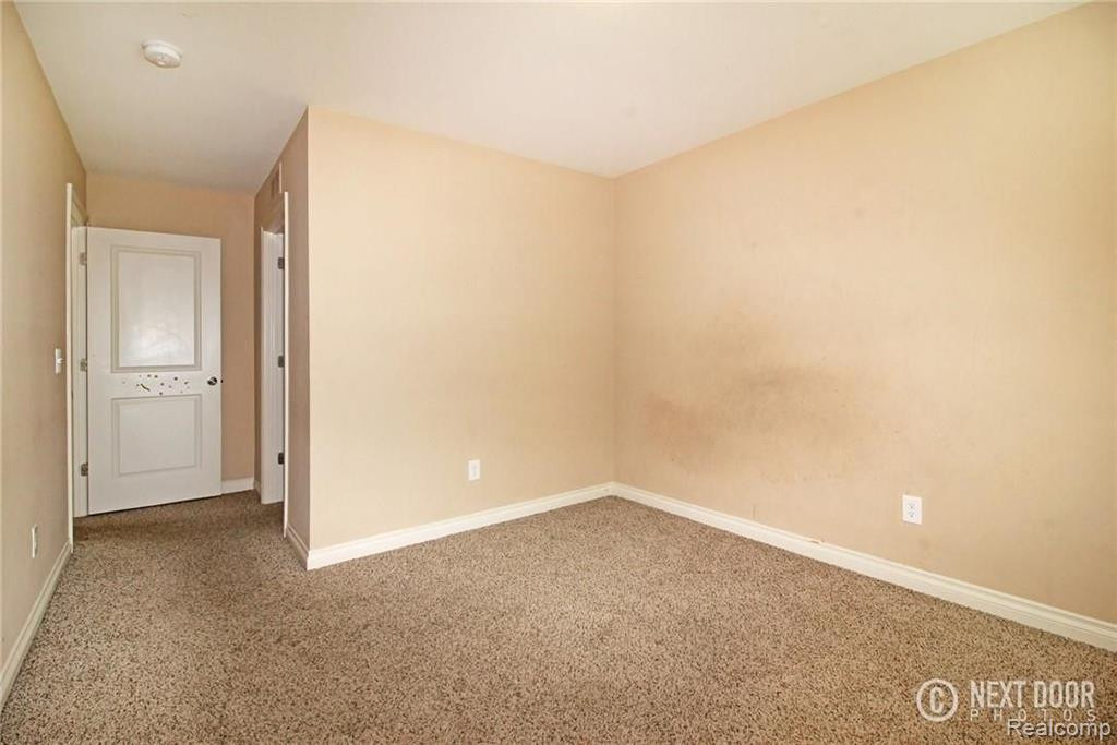 933 Pathfinder Road, Oxford, MI 48371 — Photo 21