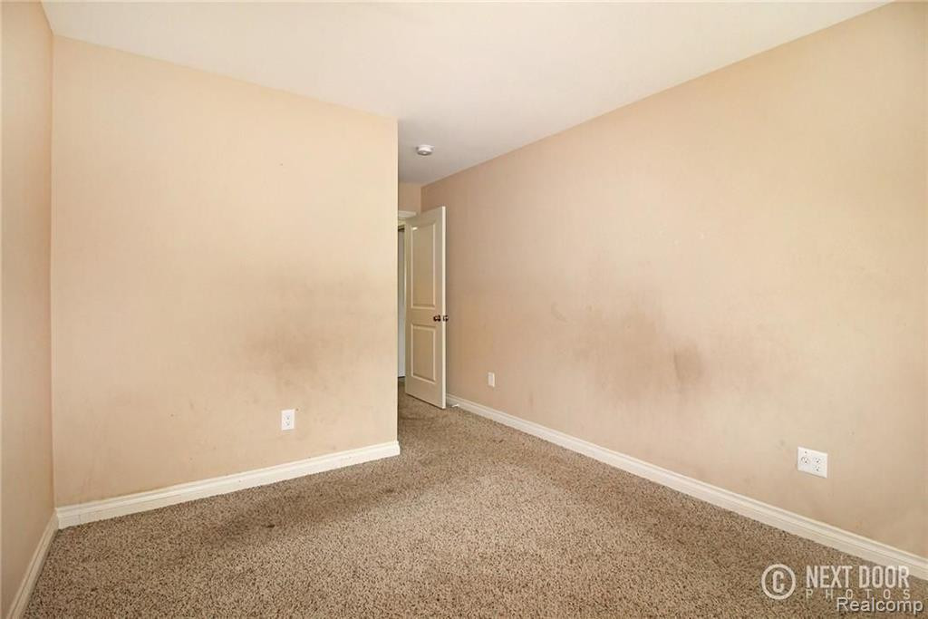 933 Pathfinder Road, Oxford, MI 48371 — Photo 23