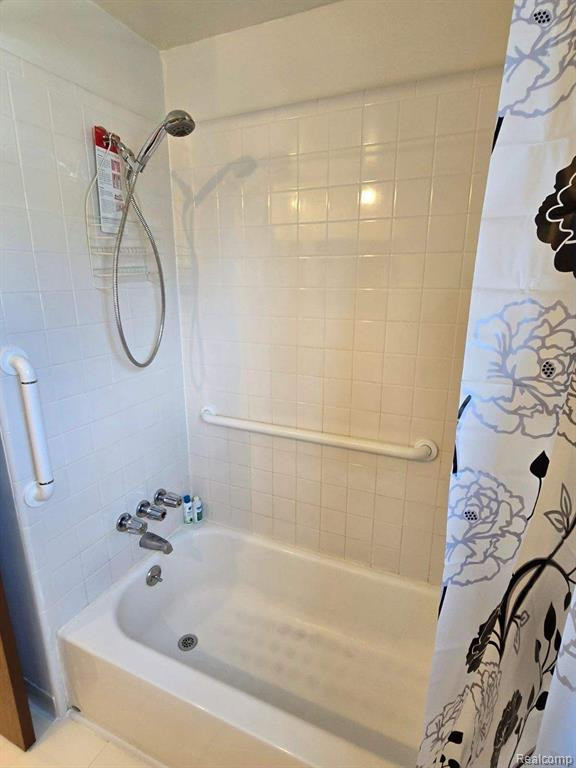 8123 BRISTOL Street, Westland, MI — Photo 12