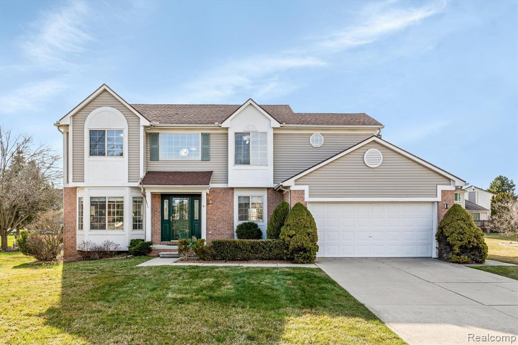 260 CLOVERLEAF Court, Ann Arbor, MI 48103 — Photo 2