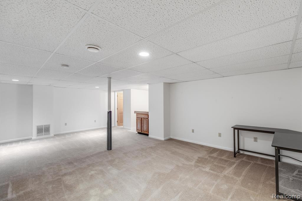 260 CLOVERLEAF Court, Ann Arbor, MI 48103 — Photo 40