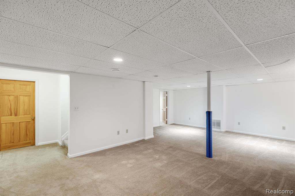 260 CLOVERLEAF Court, Ann Arbor, MI 48103 — Photo 41