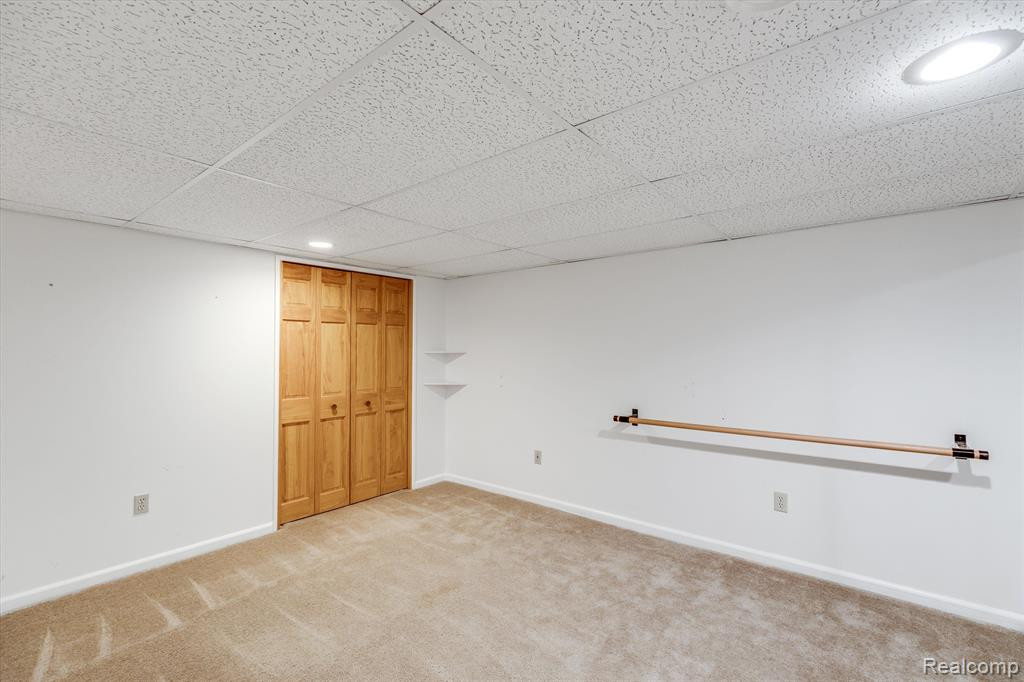 260 CLOVERLEAF Court, Ann Arbor, MI 48103 — Photo 44