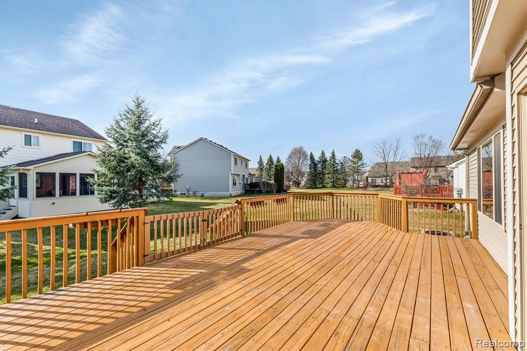 260 CLOVERLEAF Court, Ann Arbor, MI 48103 — Photo 48