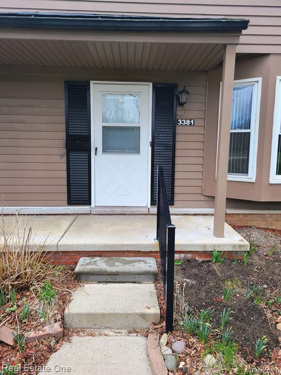 3381 BURBANK Drive, 47, Ann Arbor, MI 48105 — Photo 2
