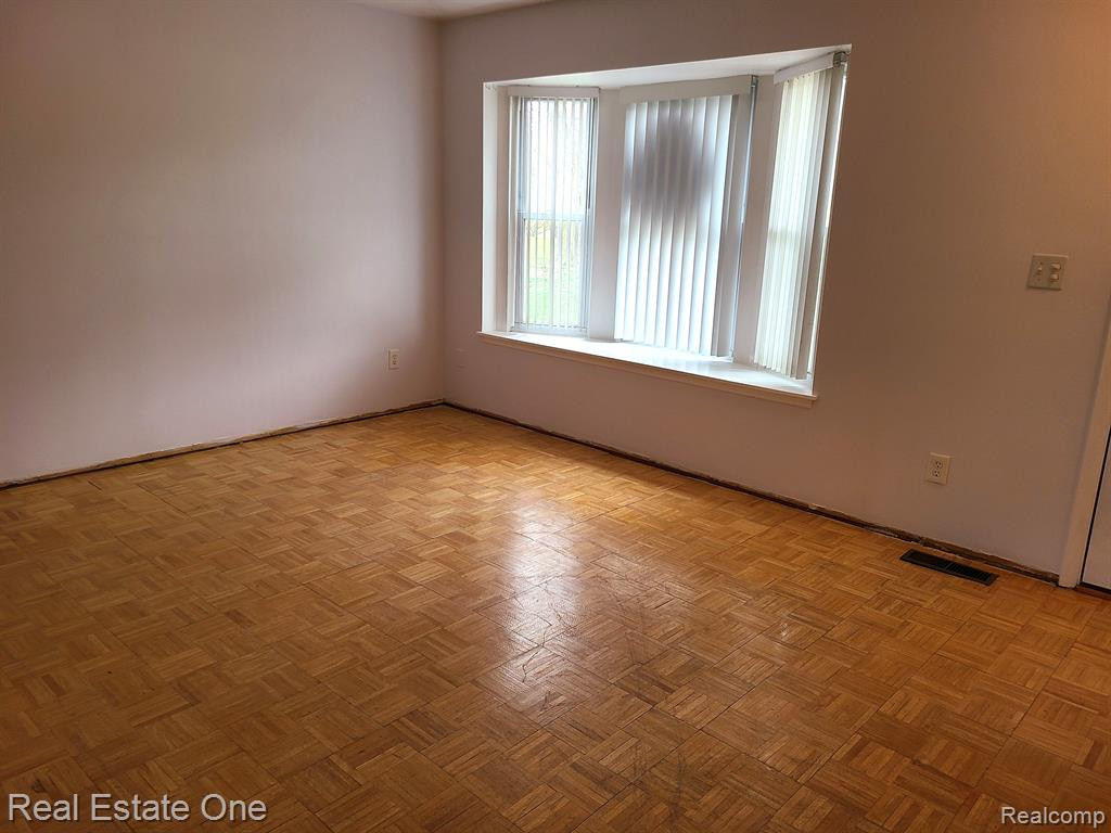 3381 BURBANK Drive, 47, Ann Arbor, MI 48105 — Photo 4