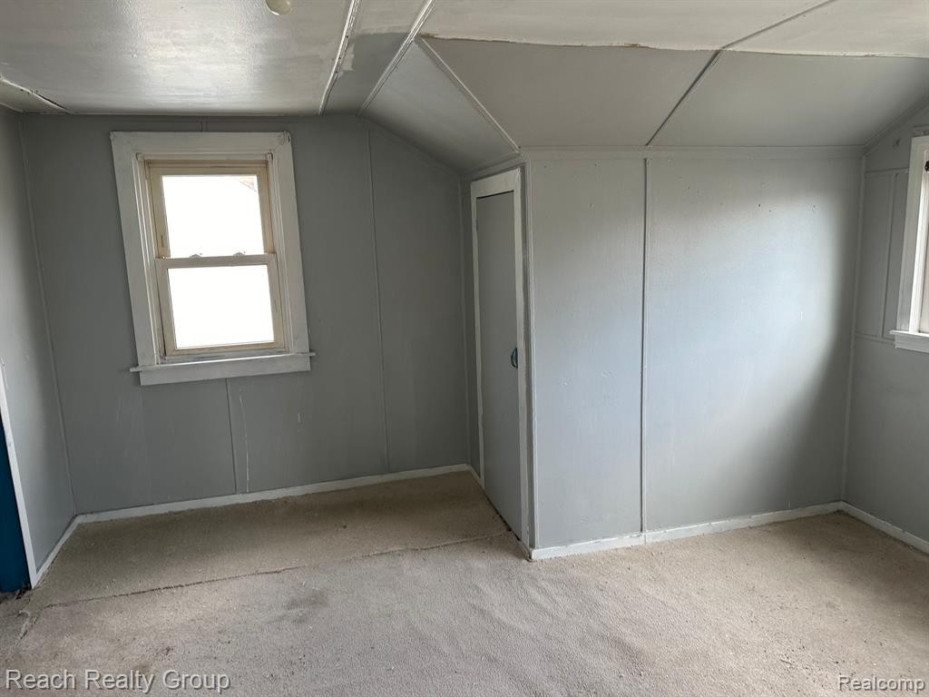 7657 MINOCK Street, Detroit, MI 48228 — Photo 7
