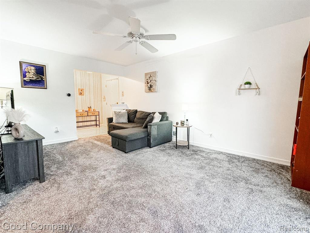 1750 MONTICELLO Street, Unit #5, Trenton, MI 48183 — Photo 5