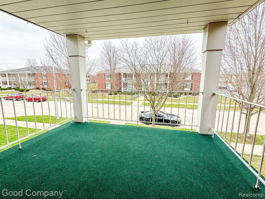 1750 MONTICELLO Street, Unit #5, Trenton, MI 48183 — Photo 12