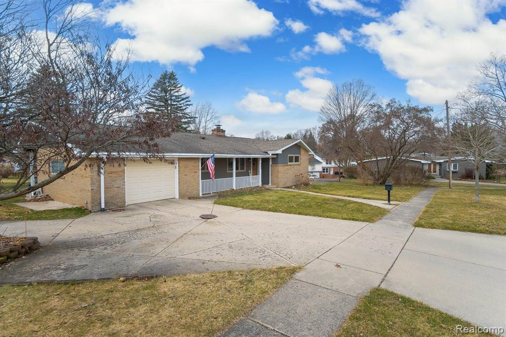 932 E SCOTT Street, Grand Ledge, MI 48837 — Photo 4