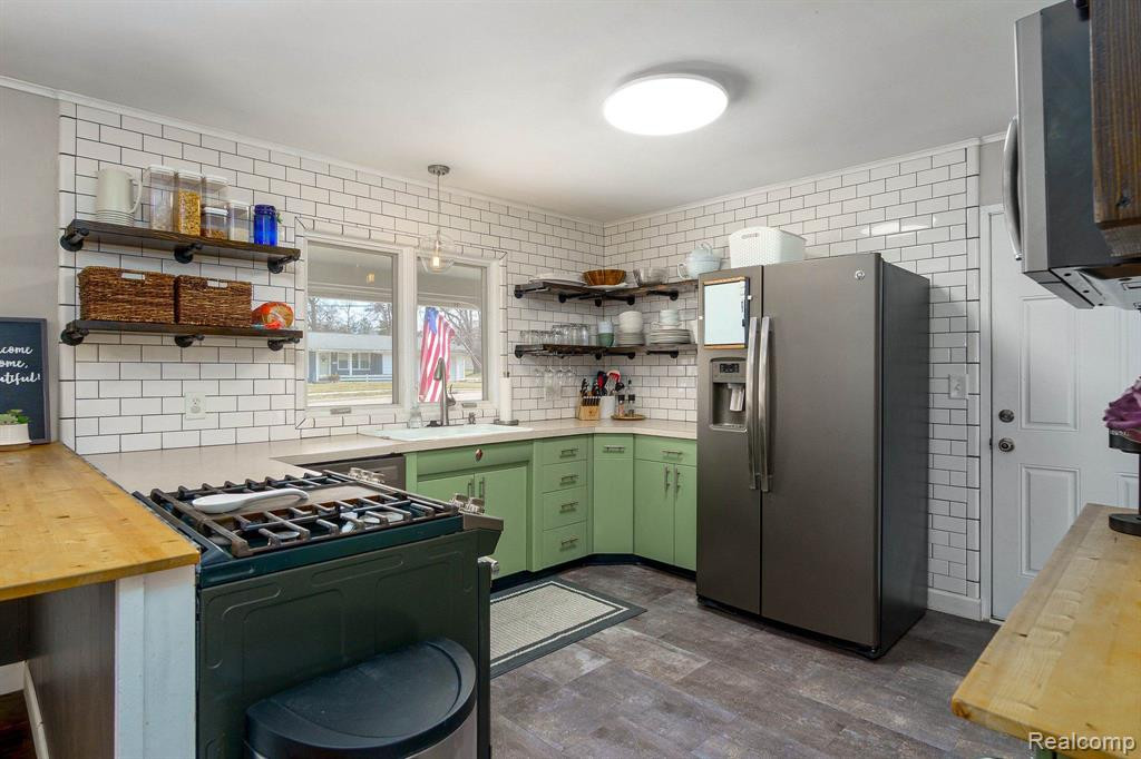 932 E SCOTT Street, Grand Ledge, MI 48837 — Photo 13