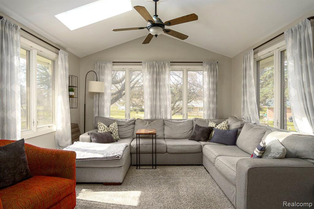932 E SCOTT Street, Grand Ledge, MI 48837 — Photo 18