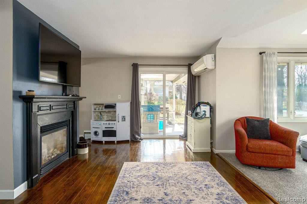 932 E SCOTT Street, Grand Ledge, MI 48837 — Photo 23