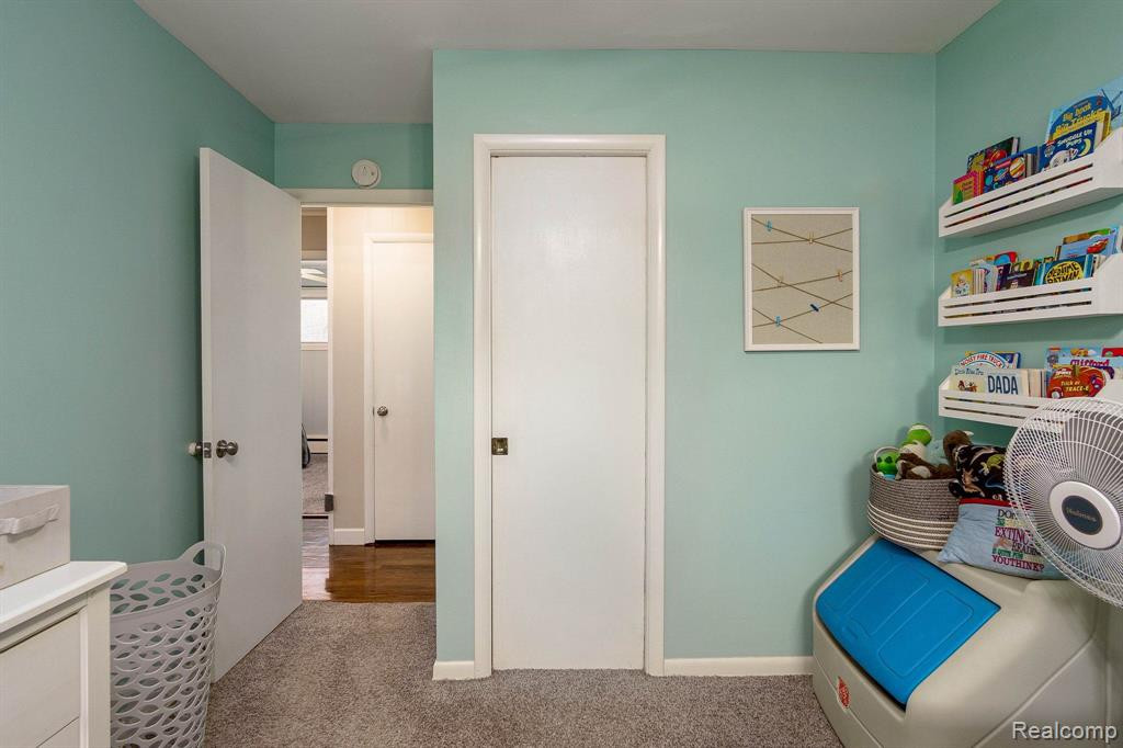 932 E SCOTT Street, Grand Ledge, MI 48837 — Photo 25