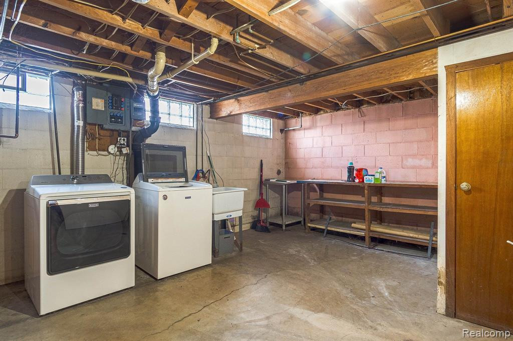 932 E SCOTT Street, Grand Ledge, MI 48837 — Photo 34