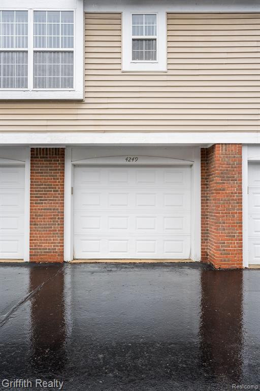 4249 BERKSHIRE Drive, Sterling Heights, MI 48314 — Photo 3