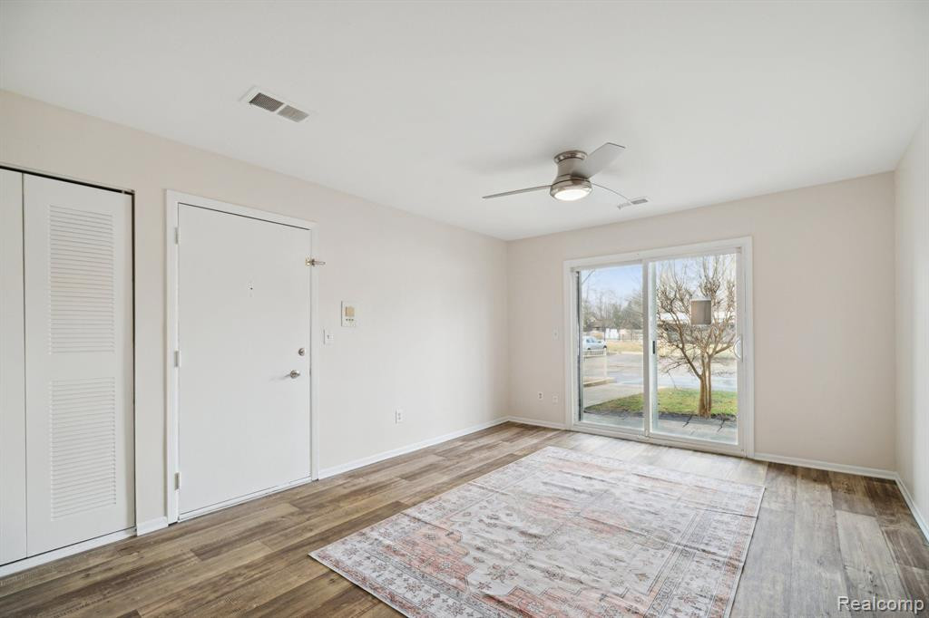 9927 ALLEN POINTE Drive, Allen Park, MI 48101 — Photo 6