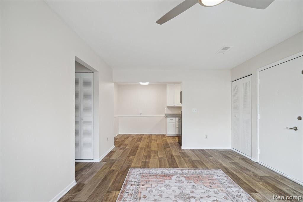 9927 ALLEN POINTE Drive, Allen Park, MI 48101 — Photo 10
