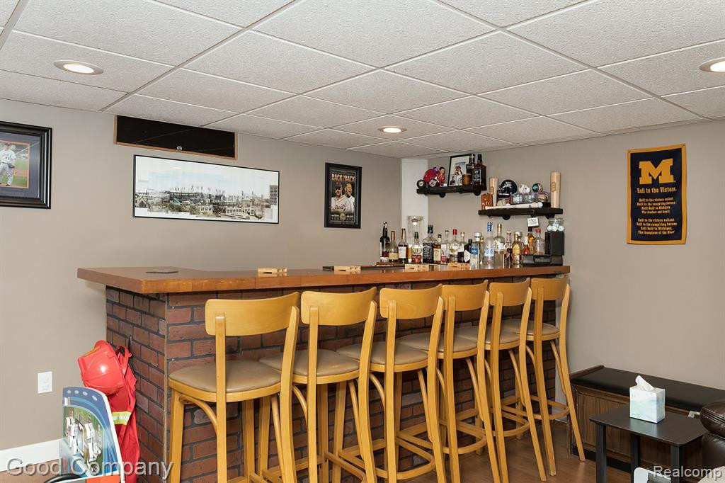 5621 CLEARY Drive, Waterford, MI 48329 — Photo 29