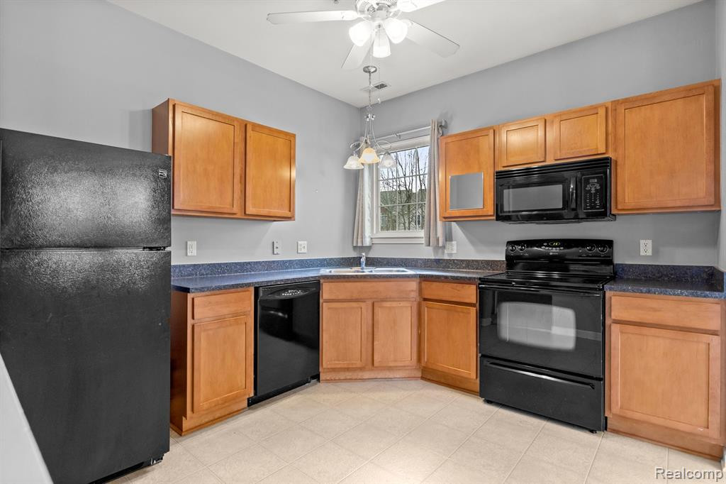300 CHERRY STONE Drive, 36, Canton, MI 48188 — Photo 17